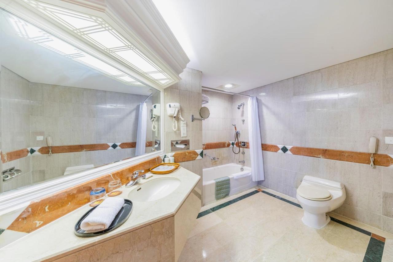 Hotel Silverland Dongguan  Extérieur photo